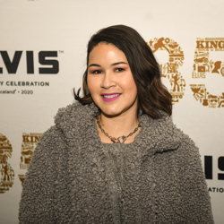 Elvis fans are all smiles!