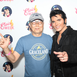 Fans lined up to meet Dean Z.