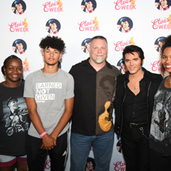 Dean Z, our 2013 Ultimate Elvis Tribute Artist, met with fans at the Jungle Room Bar.