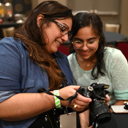 Fans loved getting photos with the contestants!