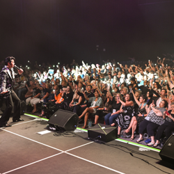 After his show, Dean Z met with fans in the Jungle Room Bar at the Graceland Exhibition Center.