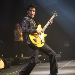 Dean earned a standing ovation at the end of his show.